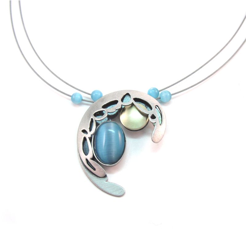 Half-moon Filigree Blue Catsite Crono Design Necklace - Click Image to Close